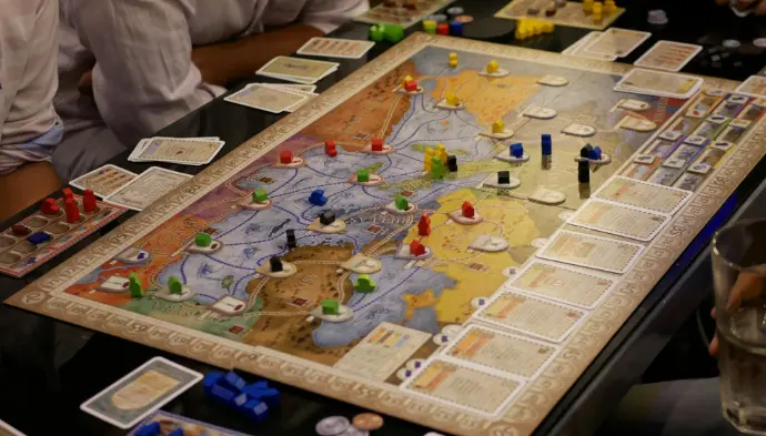 Stimulez l’esprit d’équipe autour de jeux modernes